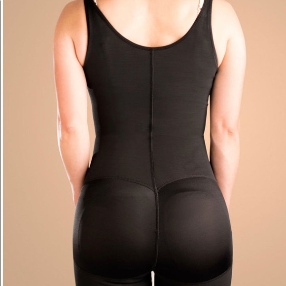 Shapewear - Picture 2 of 4